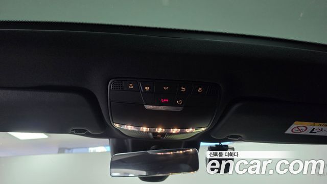 Mercedes-Benz C-Class 2022 — photo 17