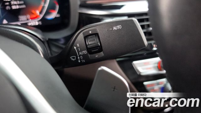 BMW 5-Series 2021 — photo 29