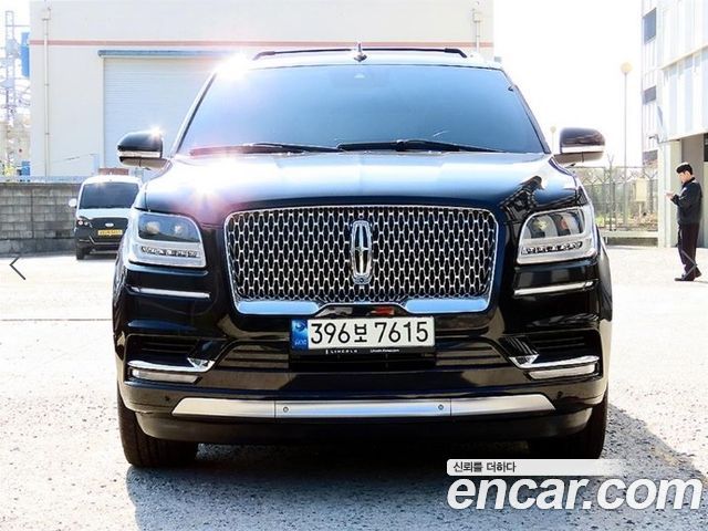 Lincoln Navigator 2021 — photo 1