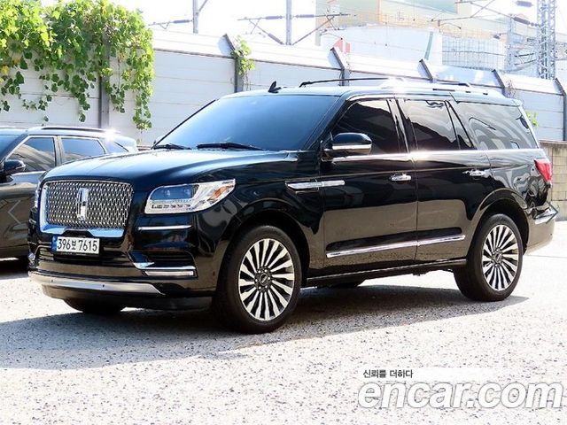 Lincoln Navigator 2021 — photo 2