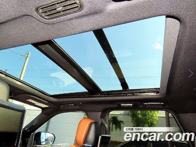 Lincoln Navigator 2021 — photo 15
