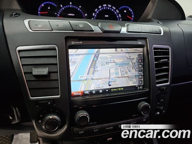 KG Mobility KORANDO 2014 — photo 14