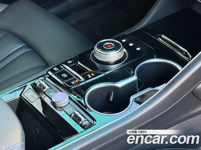 Kia K5 2023 — photo 9