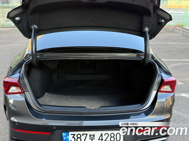 Kia K5 2023 — photo 13