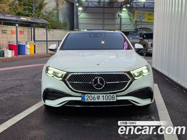 Mercedes-Benz E-Class 2026 — photo 3