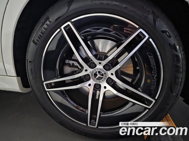 Mercedes-Benz E-Class 2026 — photo 8
