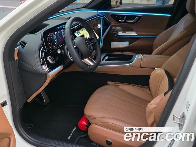 Mercedes-Benz E-Class 2026 — photo 9