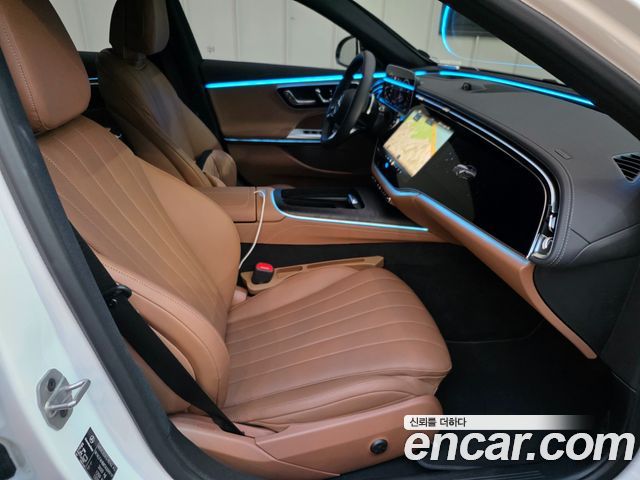 Mercedes-Benz E-Class 2026 — photo 12