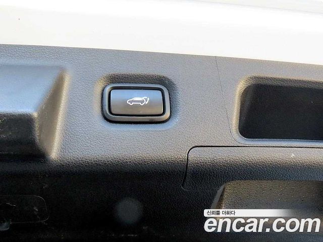 Hyundai Santafe 2021 — photo 16