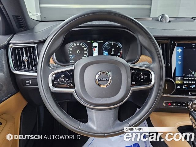 Volvo S90 2018 — photo 13