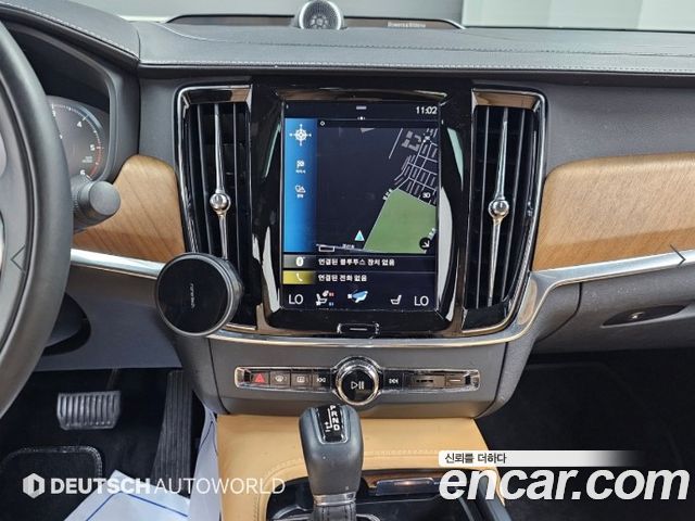 Volvo S90 2018 — photo 14