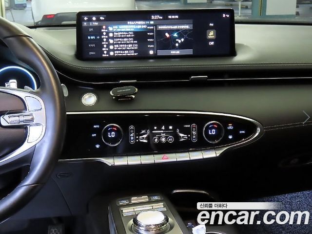 Genesis GV70 2023 — photo 10