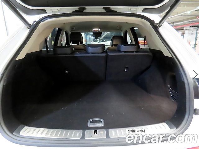 Genesis GV70 2023 — photo 14