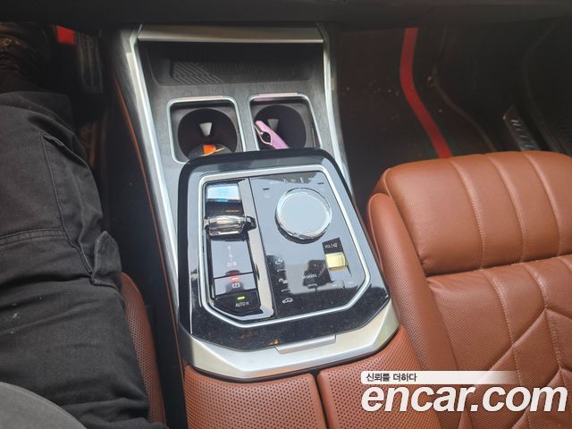 BMW i7 2024 — photo 11