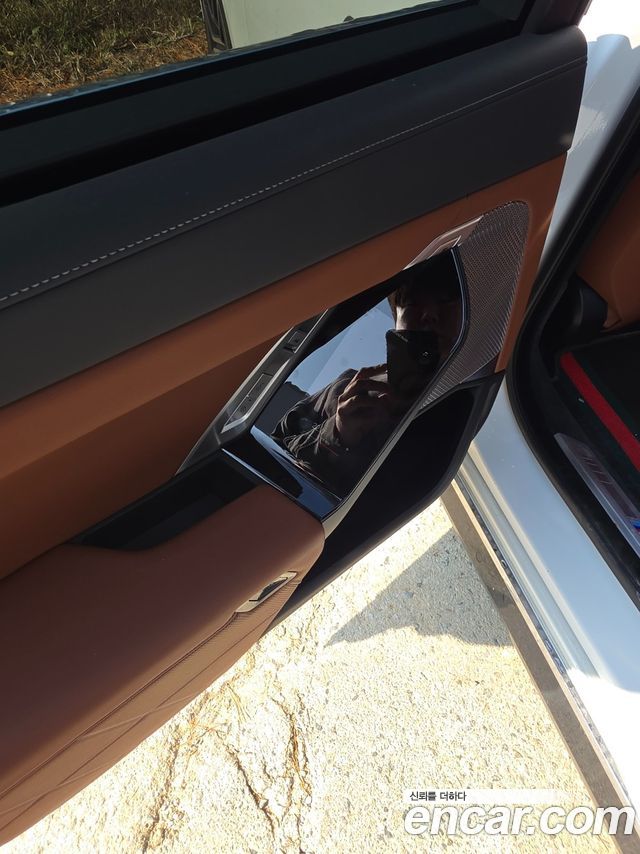 BMW i7 2024 — photo 13