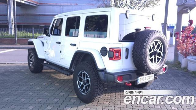 Jeep Wrangler 2024 — photo 18