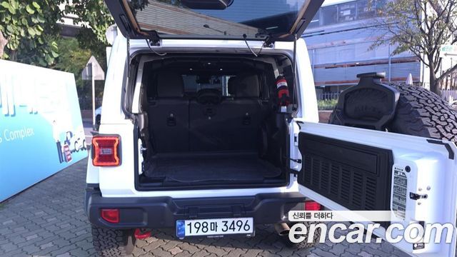 Jeep Wrangler 2024 — photo 19