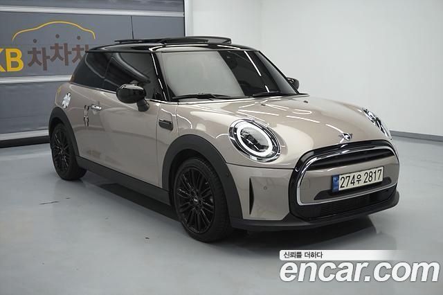 Mini Cooper 2024 — photo 3