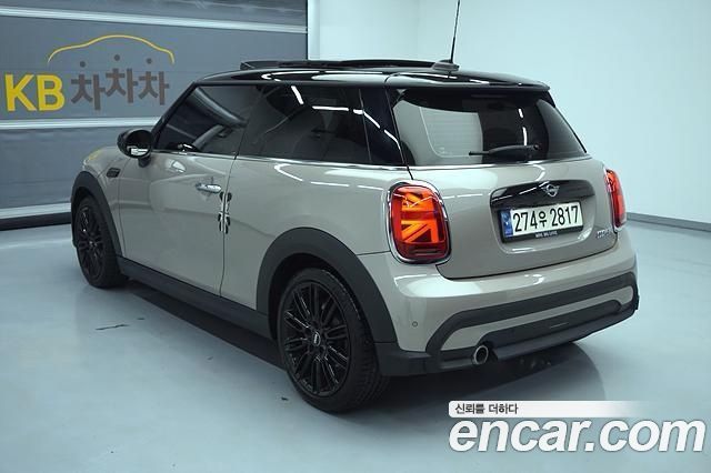 Mini Cooper 2024 — photo 5