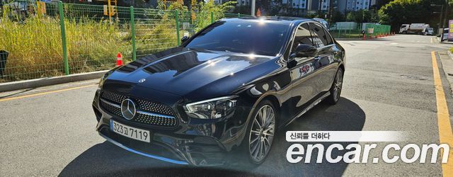 Mercedes-Benz E-Class 2022 — photo 3