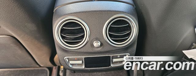 Mercedes-Benz E-Class 2022 — photo 15