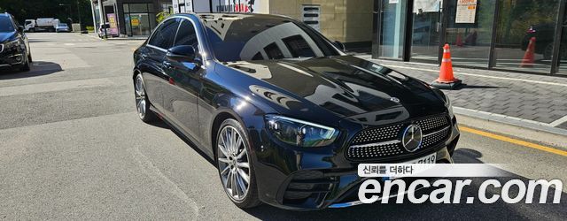 Mercedes-Benz E-Class 2022 — photo 20