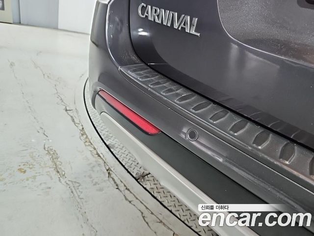 Kia Canival 2018 — photo 13