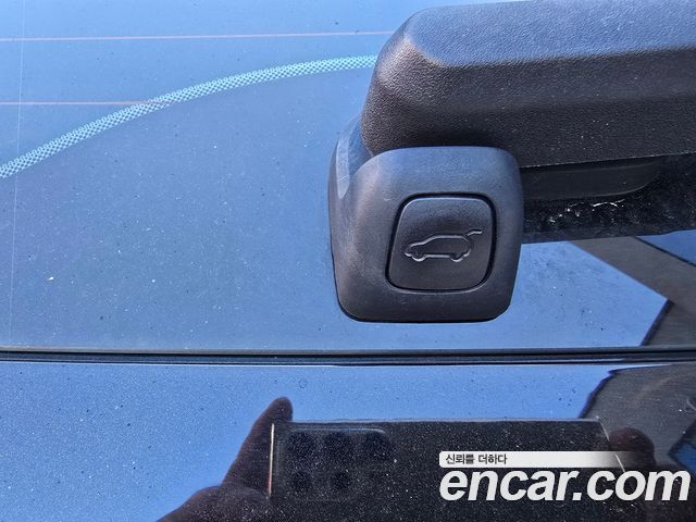 Genesis GV70 2023 — photo 16