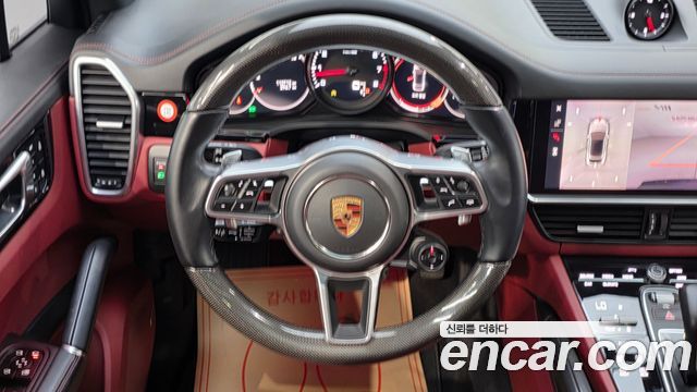 Porsche Cayenne 2022 — photo 8