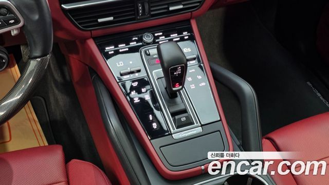 Porsche Cayenne 2022 — photo 14