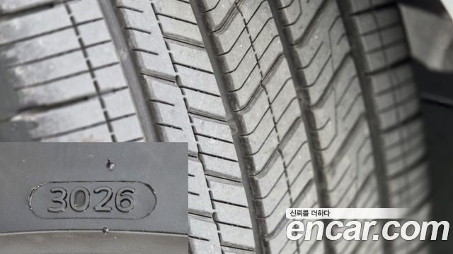 Porsche Cayenne 2022 — photo 17