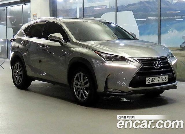 Lexus NX 2015 — photo 1
