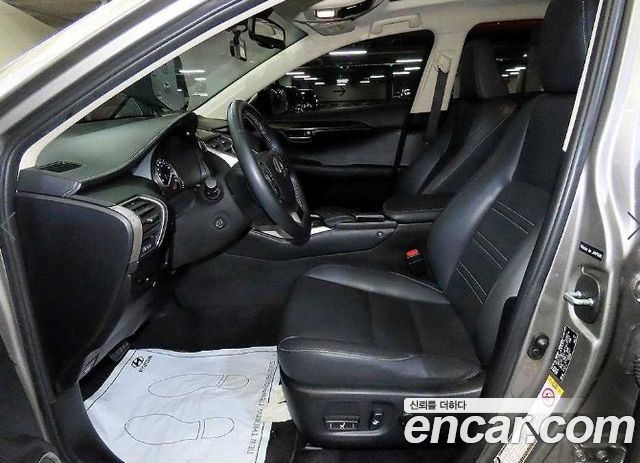 Lexus NX 2015 — photo 6