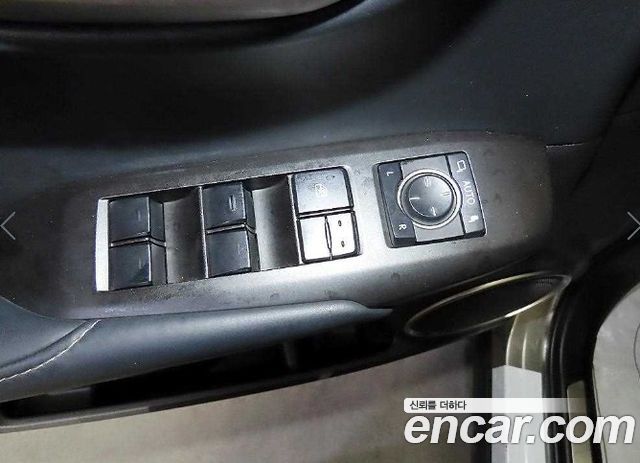 Lexus NX 2015 — photo 12