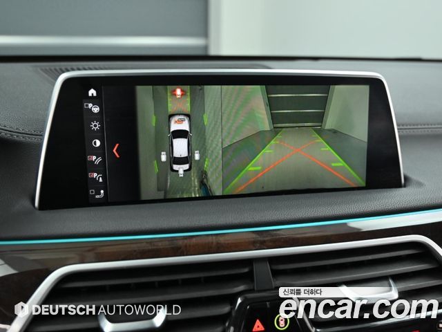 BMW 7-Series 2017 — photo 15
