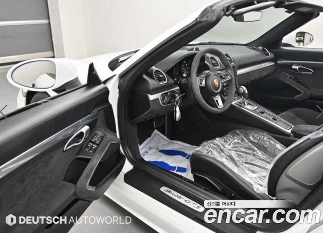 Porsche 718 2018 — photo 11