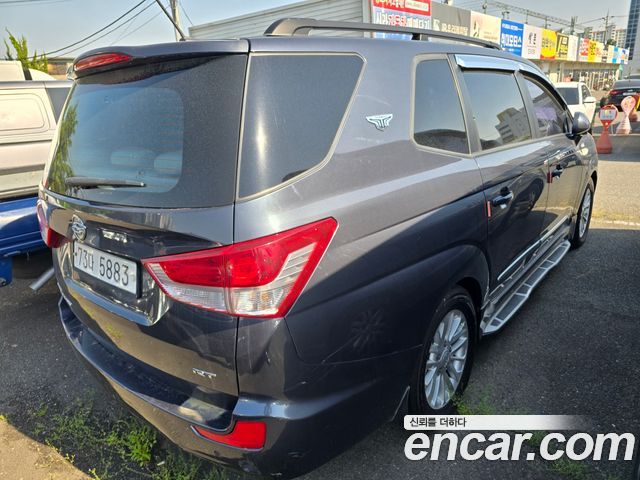 KG Mobility KORANDO 2014 — photo 2
