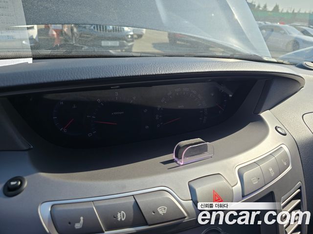 KG Mobility KORANDO 2014 — photo 11