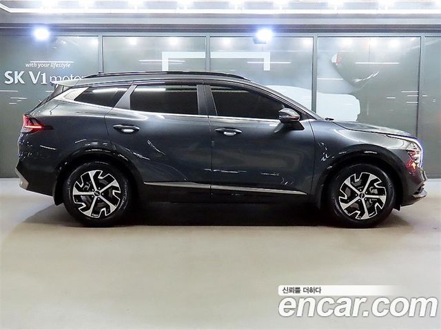 Kia Sportage 2023 — photo 3