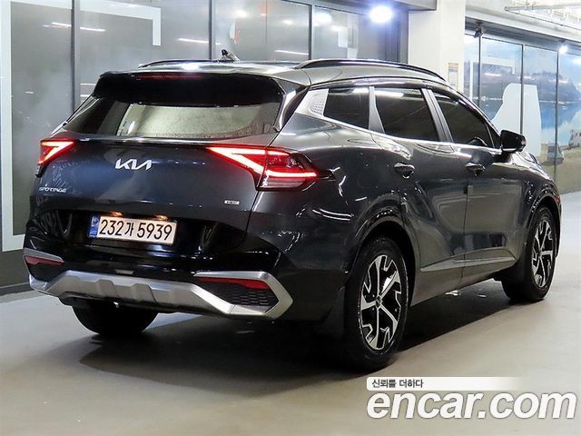 Kia Sportage 2023 — photo 4