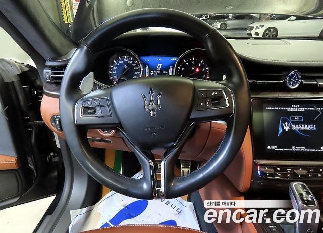 Maserati Quattroporte 2019 — photo 8