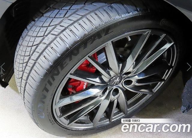 Maserati Quattroporte 2019 — photo 20