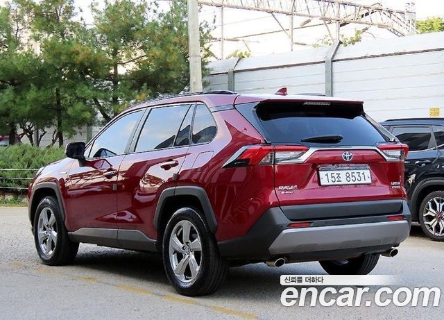 Toyota RAV4 2019 — photo 3