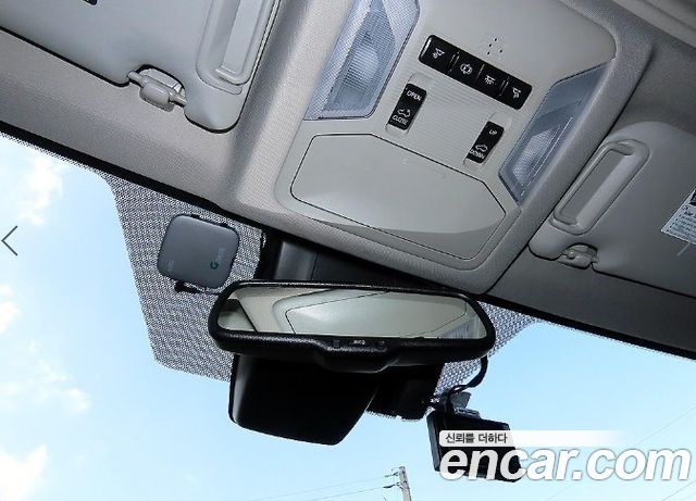 Toyota RAV4 2019 — photo 13