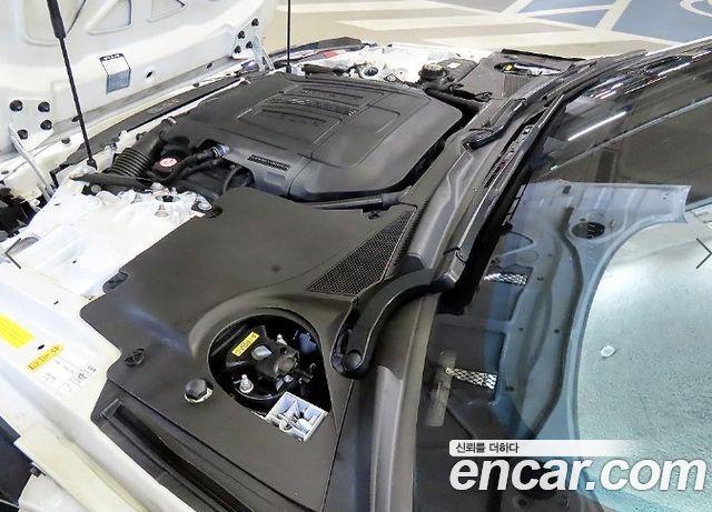 Jaguar F-TYPE 2018 — photo 17