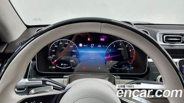 Mercedes-Benz S-Class 2025 — photo 8