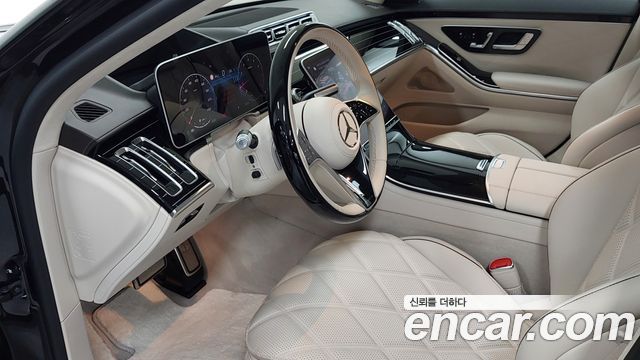 Mercedes-Benz S-Class 2025 — photo 9