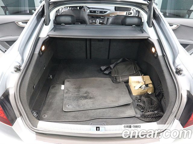 Audi A7 2016 — photo 20