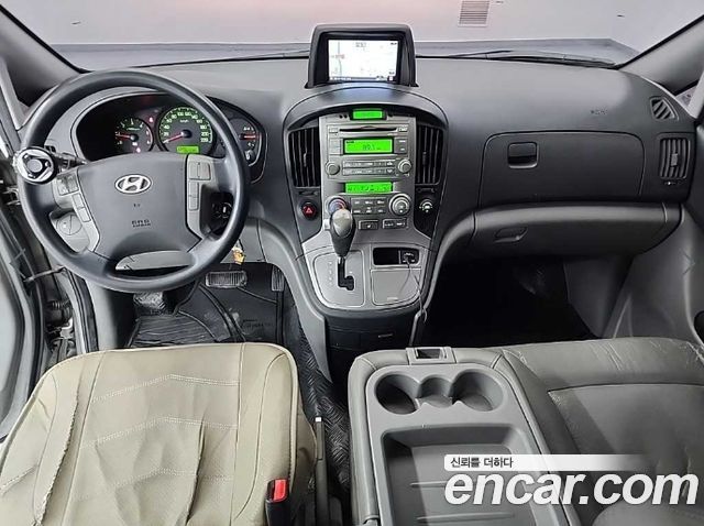 Hyundai Starex 2012 — photo 7