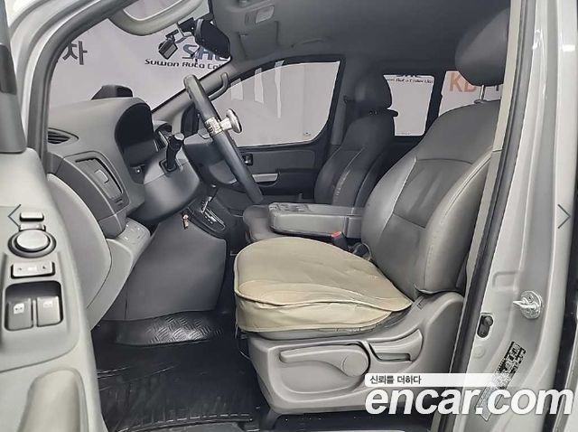 Hyundai Starex 2012 — photo 11